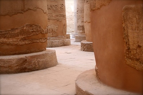 columnas de karnak by albert garcia