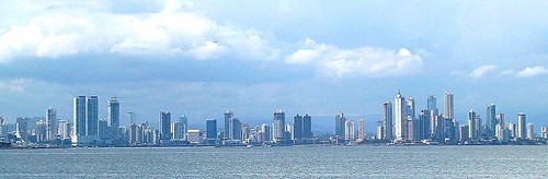 panorámica de panama city by young in Panama
